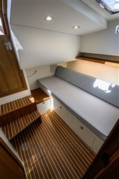 Toy 39 Outboard convertible lounge