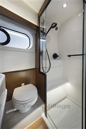 {I} Bathroom