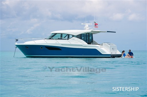 Tiara Yachts 44 Coupe