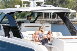 Tiara 39LS lifestyle