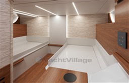 Tiara 39LS std mid storage cabin