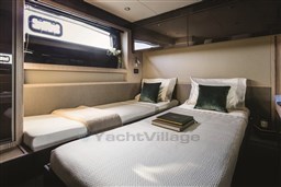 A51 VIP Cabin Sliding beds 1