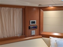 Sarnico Spider owner's cabin detail