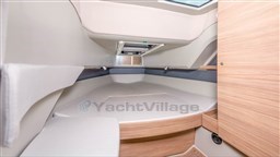 Saxdor 320 GTC cabin