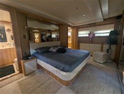 Riva Opera 85 owner's cabin