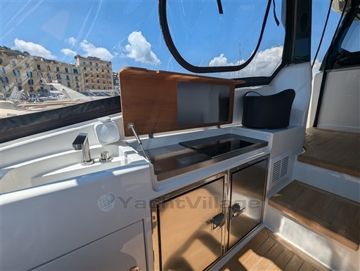 Cockpit galley