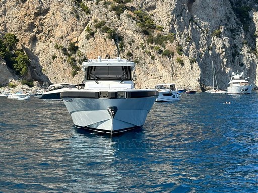 Bow view