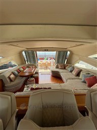 Alalunga 85 Sport X salon view