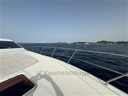 Uniesse54 bow details