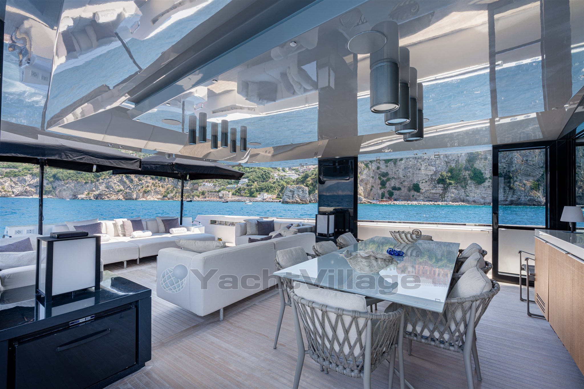 Outoor dining area
