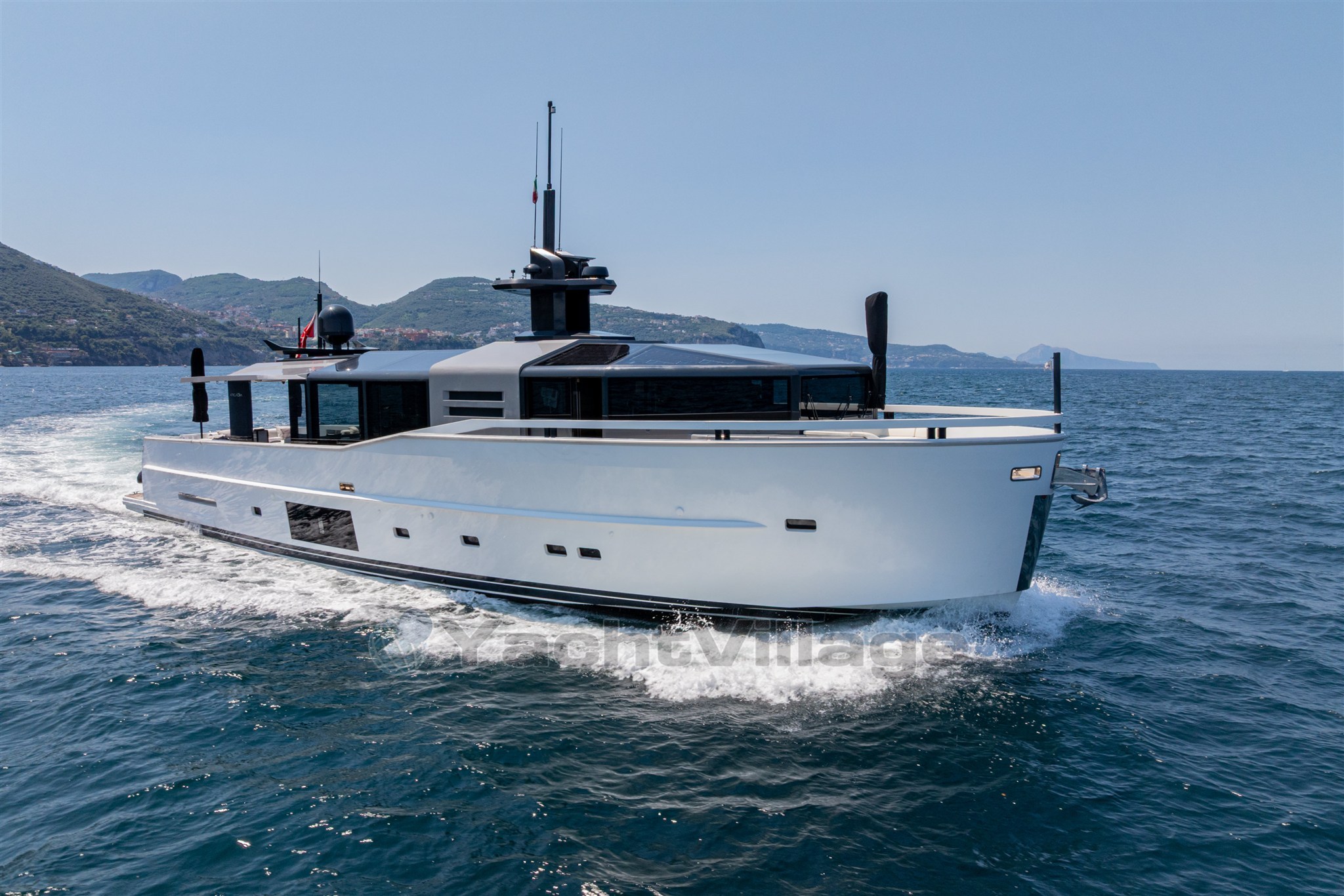 Arcadia A85 cruising