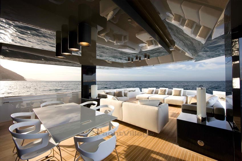 Outoor dining area