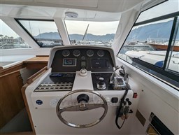 Toy Tender 47 helm view