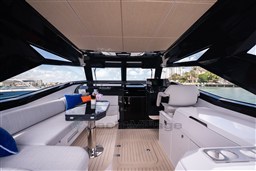 Exterior dinette