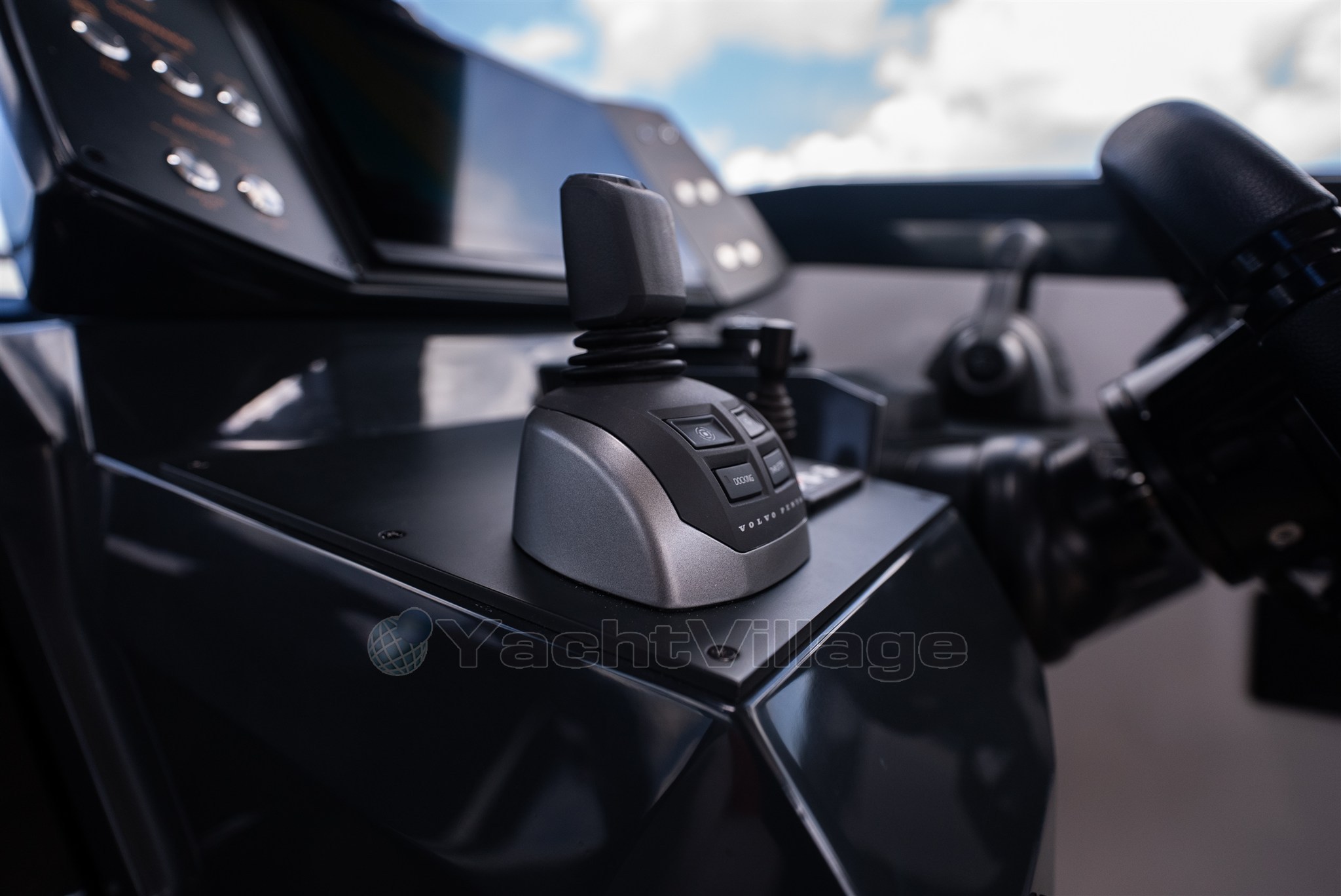 Helmstation details