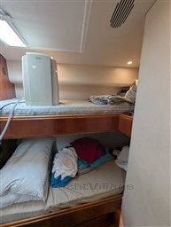 Bertram 630 pullman berth cabin