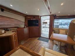 Bertram 630 salon to aft