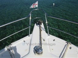 Riviera 4000 Offshore, bow pulpit