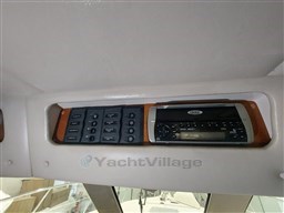 Riviera 33 fly Riviera 33 fly VHF