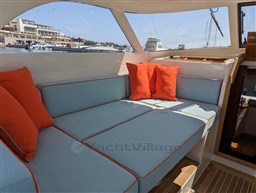 Toy 36 convertible dinette