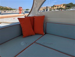 Toy 36 dinette details