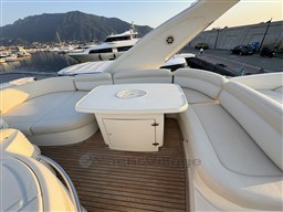 Fly dinette