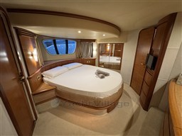 {I} Owner's cabin