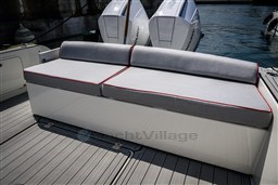 Toy 39 Outboard, aft seat