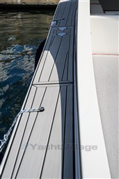 Toy 39 Outboard, sideway