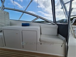 Viking 45 Open, cockpit bar