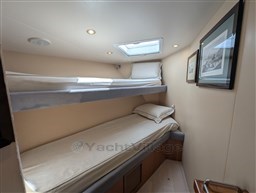 Hatteras 50 bow guest cabin