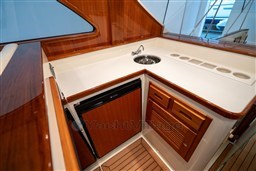 San Juan 48 upper bar