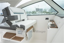 Tiara 34 LX port seat