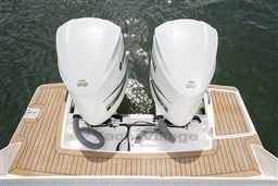 Tiara 34 LX platform