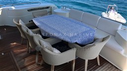 2005 Ferretti 830 (16).jpg