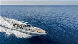 BWA 40 PREMIUM PRUA DALL'ALTO