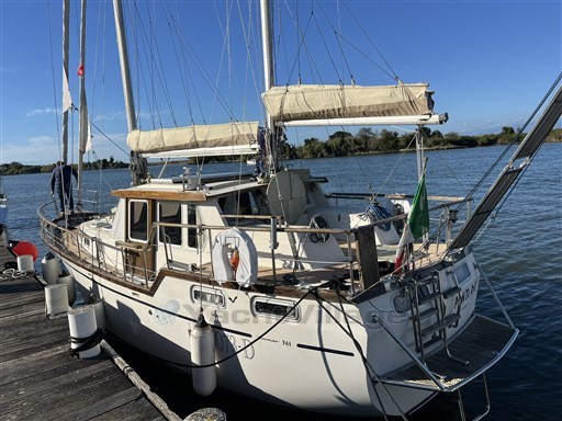 Nauticat 361