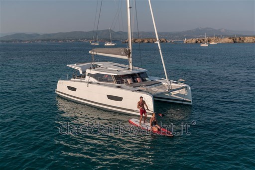 Fountaine Pajot Isla 40