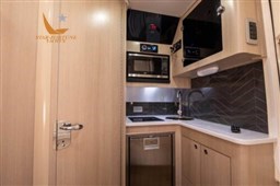 400lxf-PZOL7100-500x333