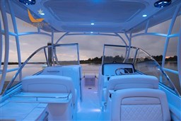freedom-285-grady-white-28-foot-dual-console-cockpit-lights-copy