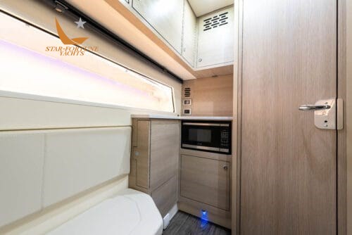 Scout-377lxf-cabin_0004-500x334