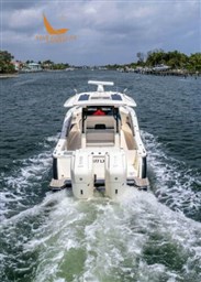 Scout-377lxf-running-18-357x500