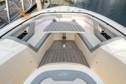 Scout-377lxf-details-33-500x334
