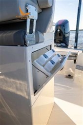 281XSig-275A3477-333x500