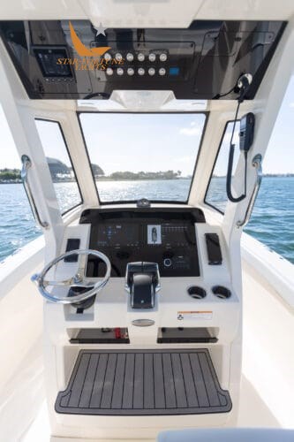 scout-260-lxf-detail-7-333x500