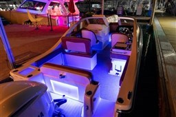 530lxf-182-details-07-500x333