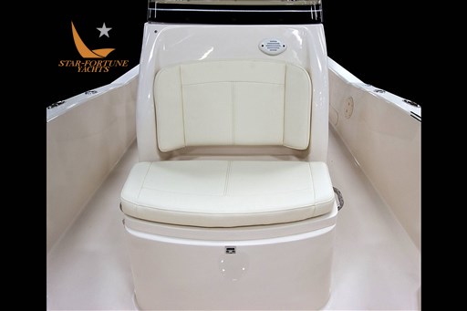 coastalexplorer251_seating_molded