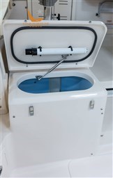 my17_300_port-side-livewell (1)