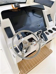 scout-boats-261-xss-detail-26-720x960