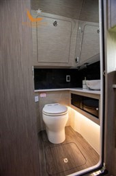 Scout-Boats-425lxf-Interior-11-333x500